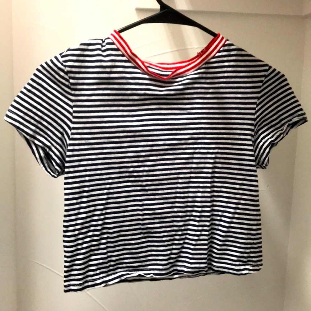 Striped cropped shirt